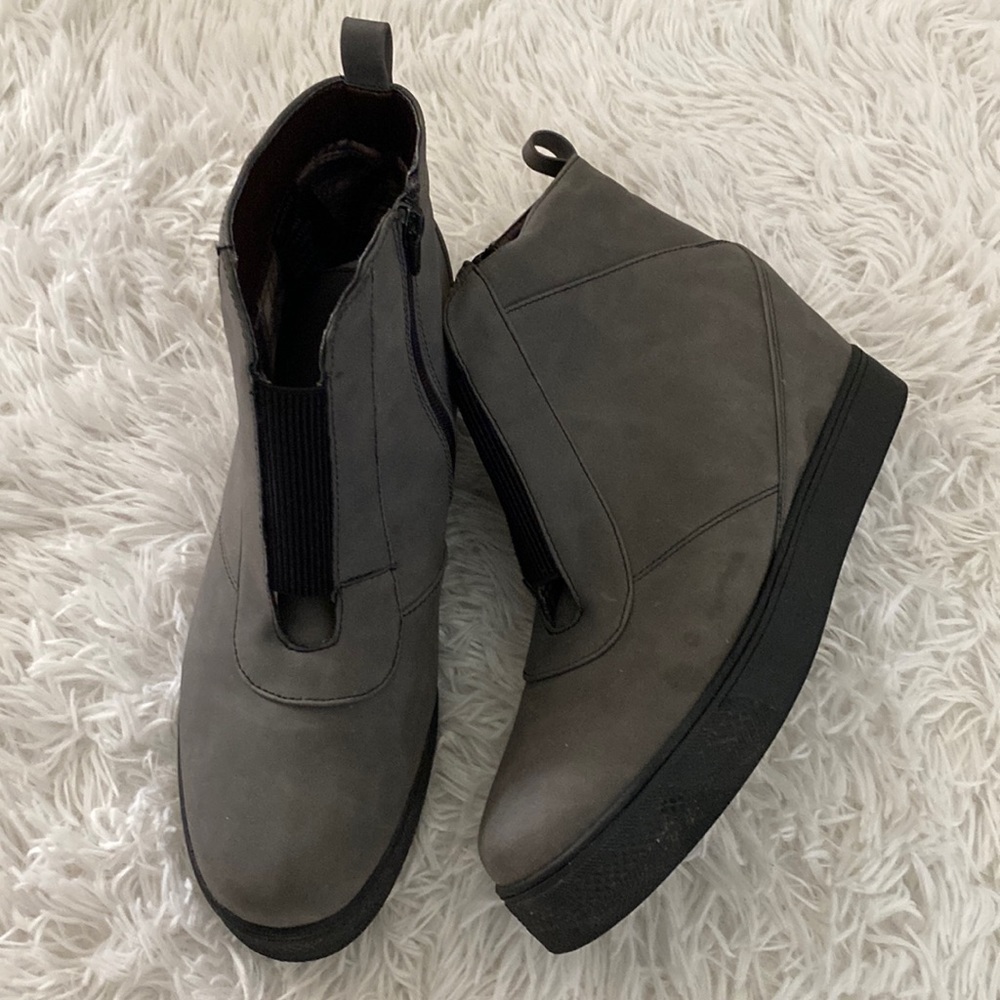 Secret celebrity gray hidden wedge ankle boots